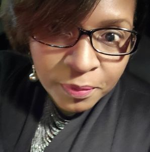 Meet your Posher, Theresa